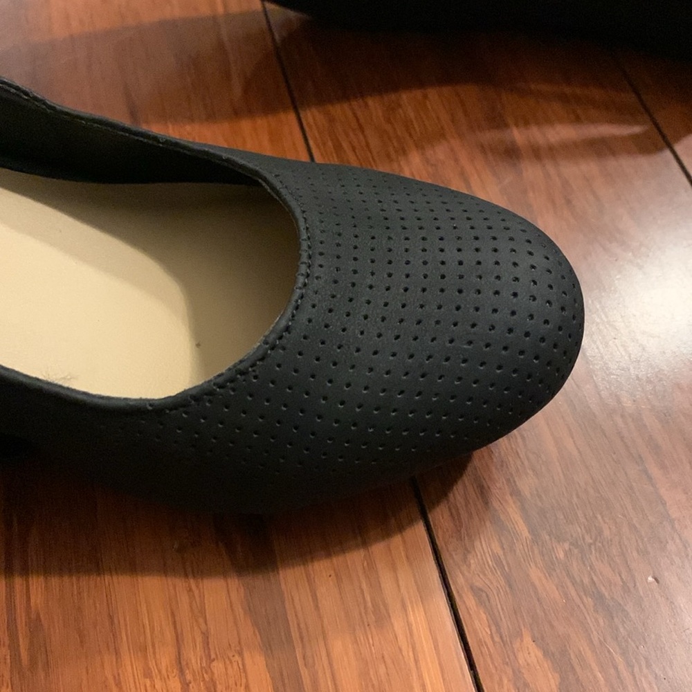 Shoes - Picture 8 of 8